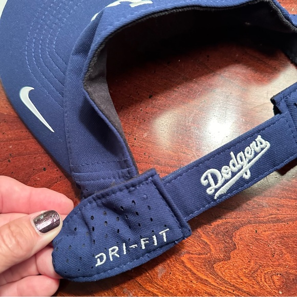 Nike LA DODGERS Visor Hat Embroidery white on Blue OSFM - Picture 2 of 5